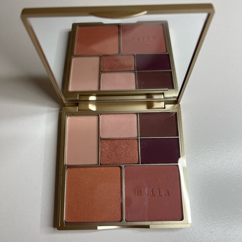 🥝SOLD🥝 Stila Eye & Cheek Palette Medium/Tan
